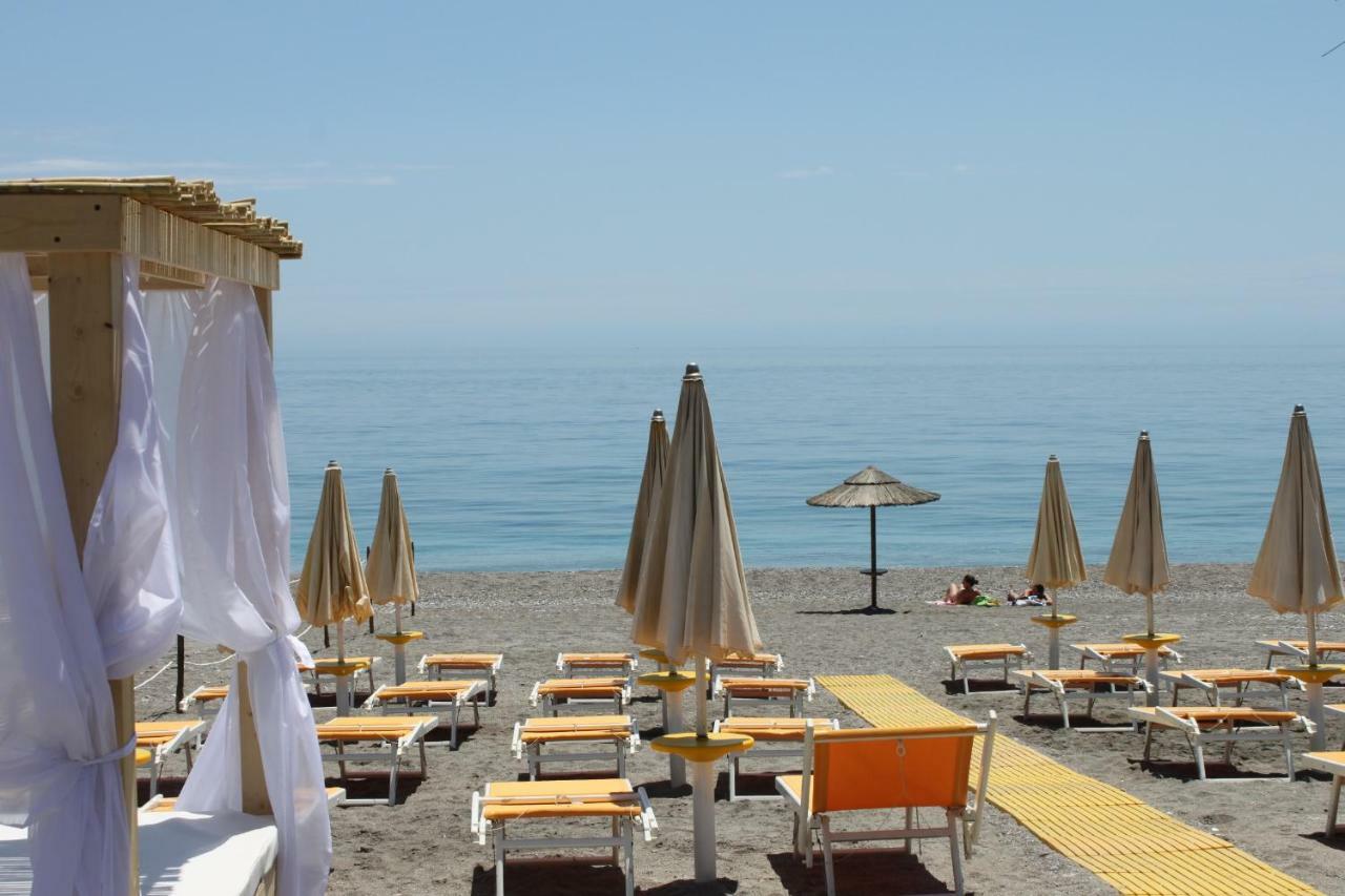 The Sea Rooms Letojanni Εξωτερικό φωτογραφία